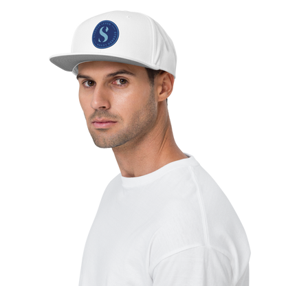 Snapback Wit - Geborduurd logo